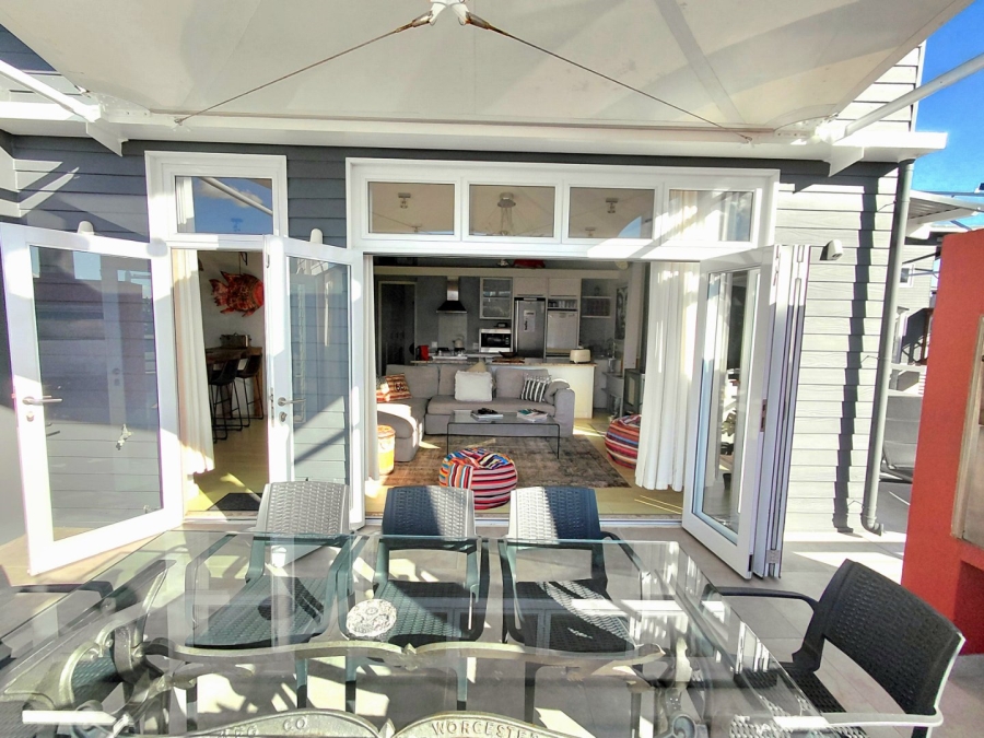 1 Bedroom Property for Sale in Thesen Islands Western Cape